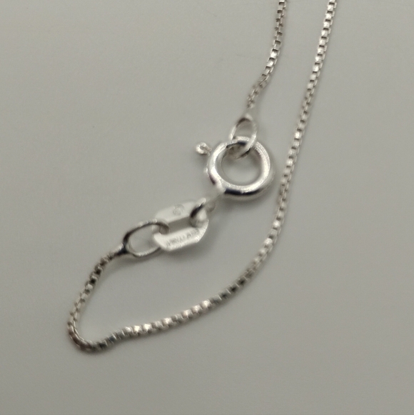 Gucci Pink and Silver Charm On A 925 Silver Box Necklace *AUTHENTIC* - Picture 2 of 3